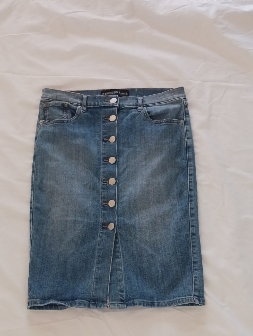 Express Denim Button-Front Pencil Skirt in Medium Blue